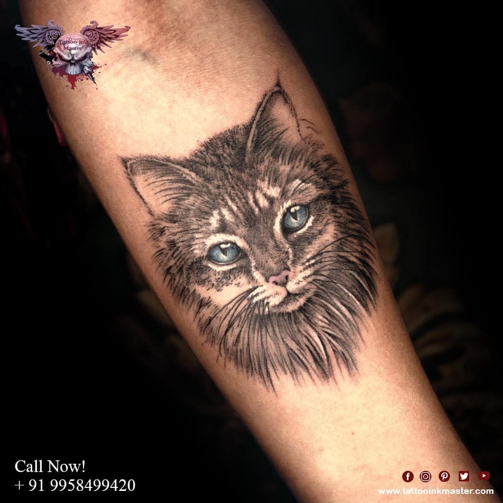 Cat head tattoo by Andrea Morales | Post 31043