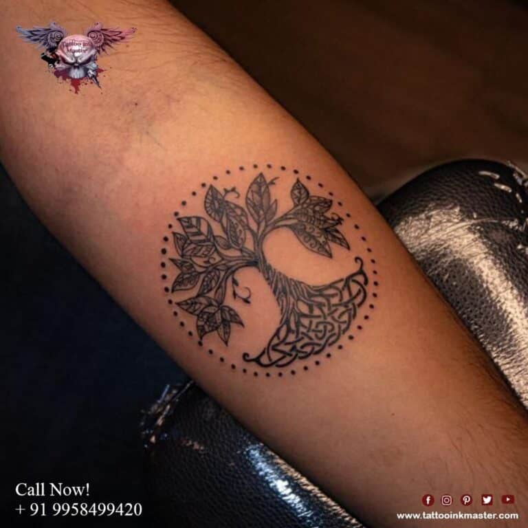 Read more about the article Creative Tree Tattoo in All Black