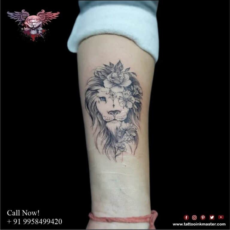 Read more about the article Decorative Lion and Flower Tattoo