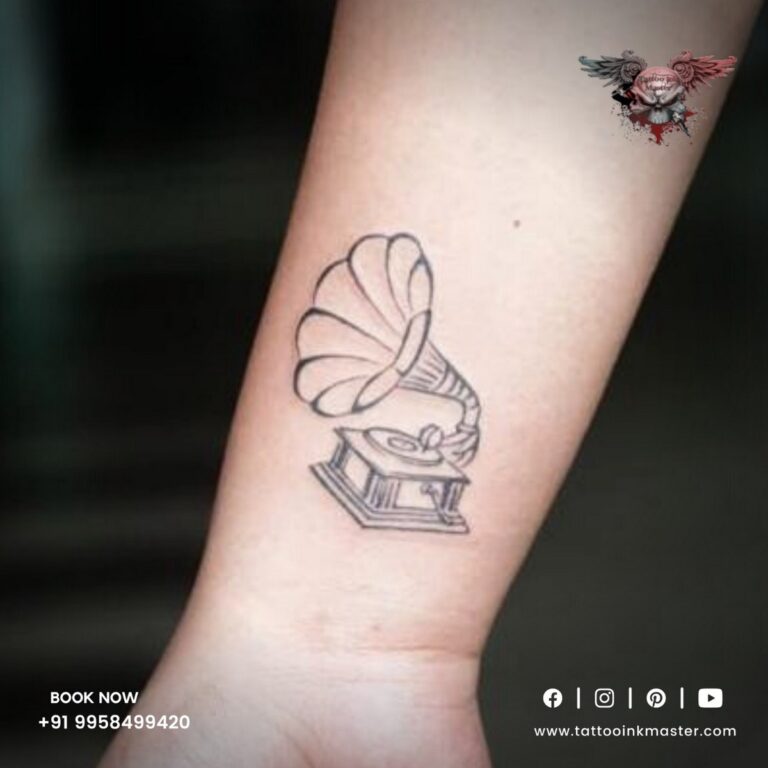 Read more about the article Vintage Style Gramophone Tattoo In Small Size