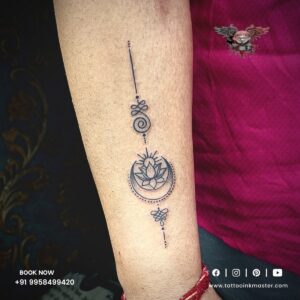 Read more about the article Beautiful Designer Tattoo With Sun and Lotus