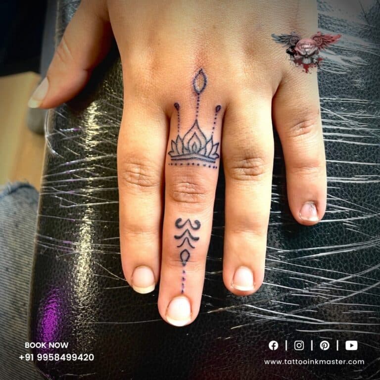 Read more about the article Small and Designer Tattoo